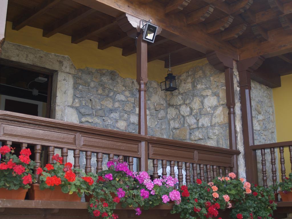 Albergue Santa Marina Buelna Zewnętrze zdjęcie